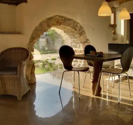 In Mit Grosser Terrasse Holiday home Omisalj